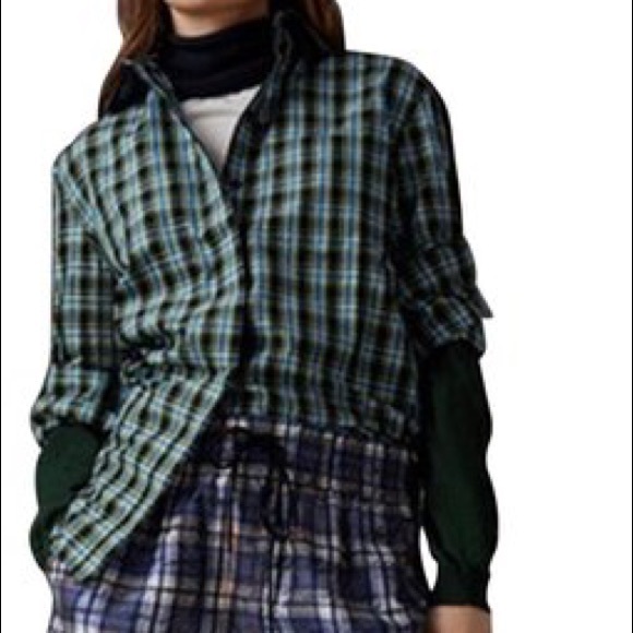 Burberry button down - Picture 3 of 9